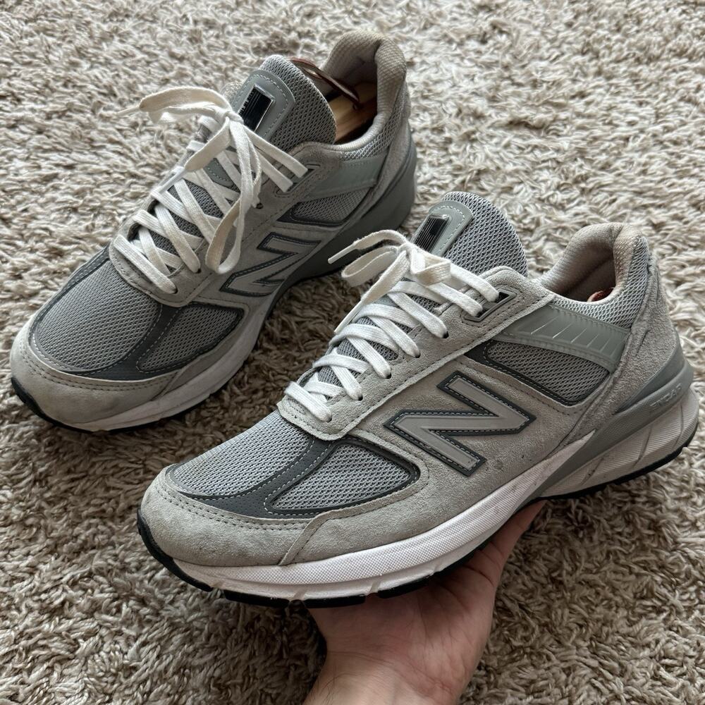 New Balance 990v5 Grey Suede Running Shoes Sneakers Men’s Size 9.5 (M990GL5)